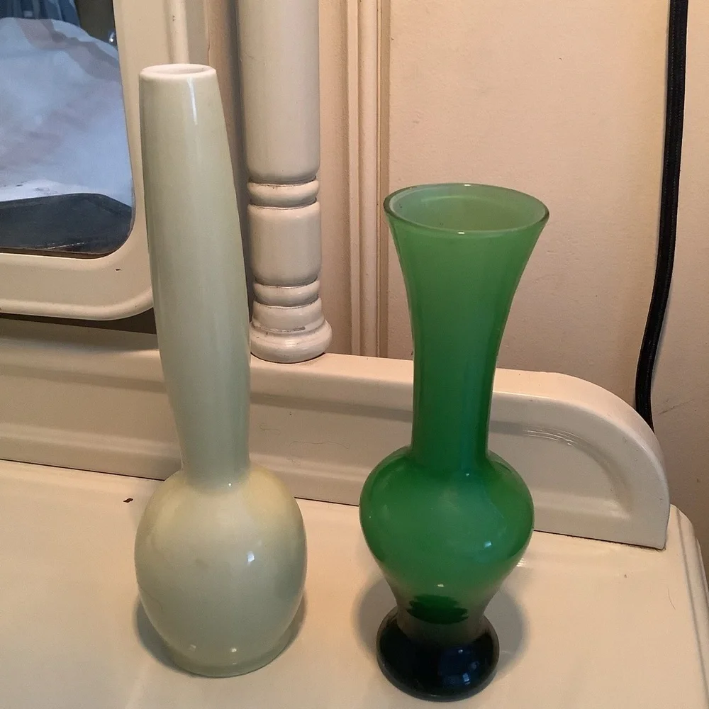 Collection of 2 Vintage MCM Green Yellow Hues Bud Vases Japan